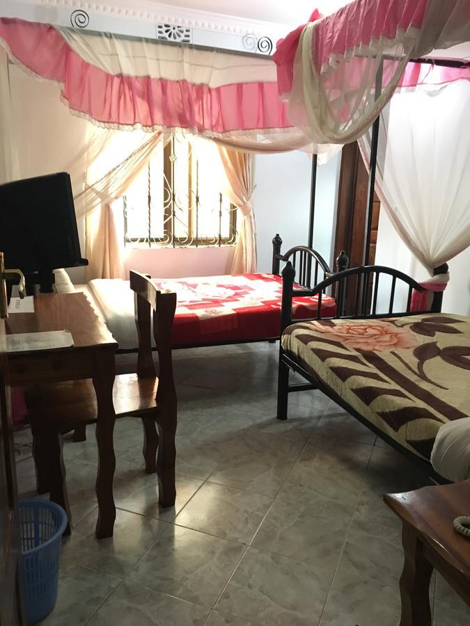 Kutetere Motel Arusha Ngoại thất bức ảnh
