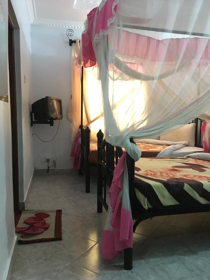 Kutetere Motel Arusha Ngoại thất bức ảnh