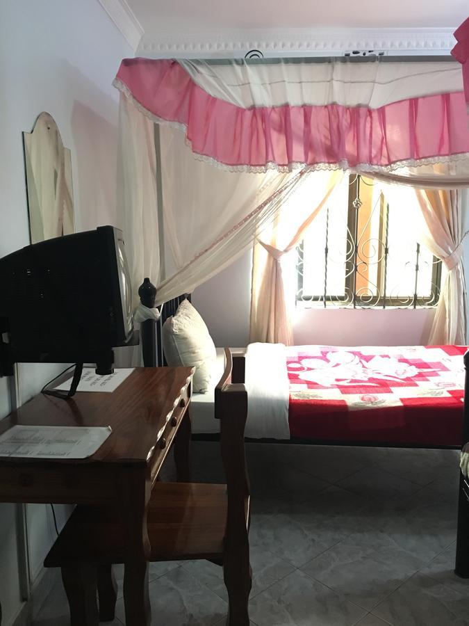 Kutetere Motel Arusha Ngoại thất bức ảnh